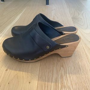 Classic clogs